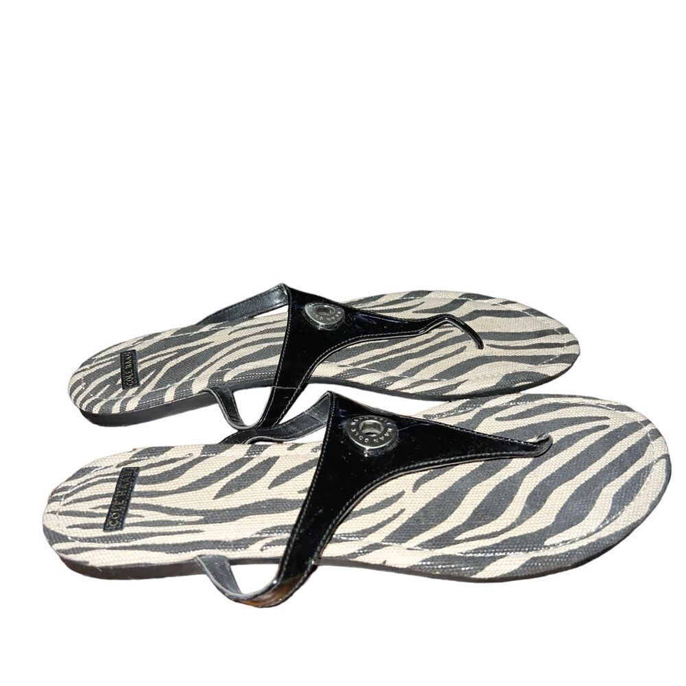 Cole Haan faux patent leather black and zebra print flip flops women’s 9B